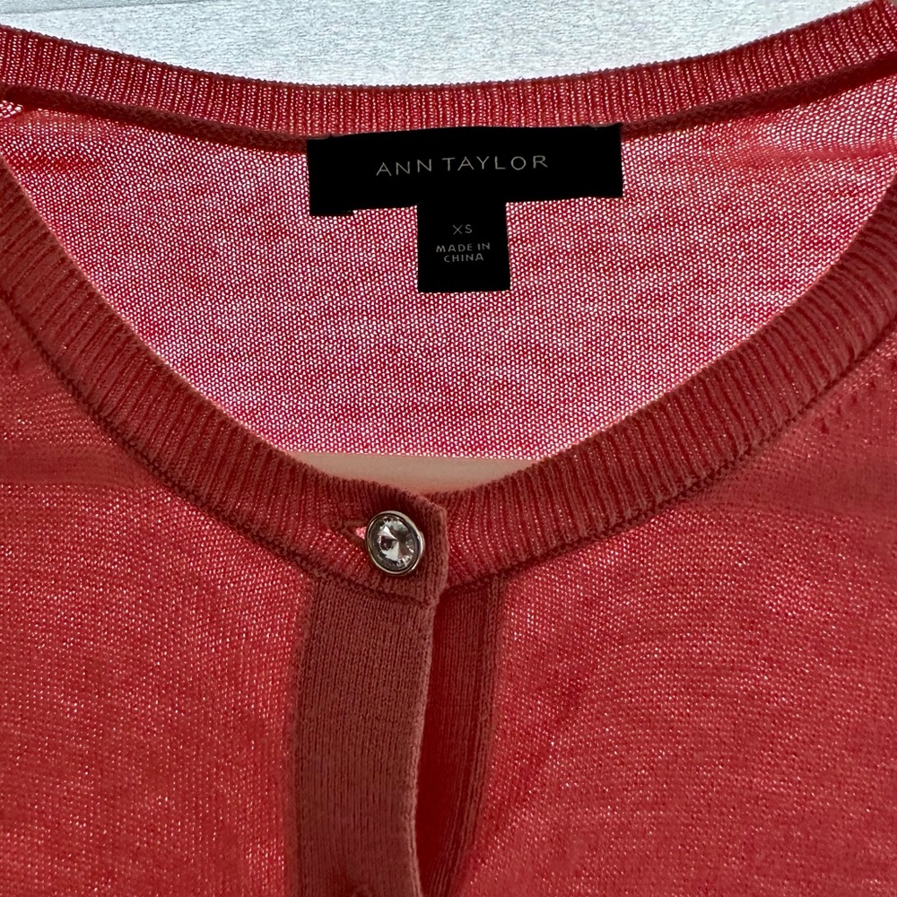 Ann Taylor Coral Cardigan XS Button Front Lightweight Sweater - Picture 6 of 8